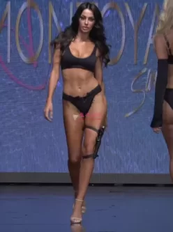 4K丁字裤时装秀LILIANA MONTOYA Miami Swim Week 2019[1v/1.35G][百度云]